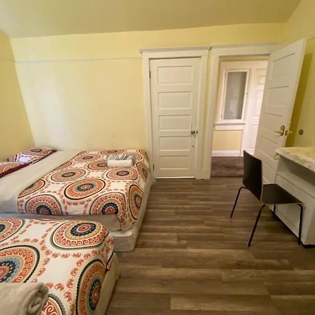 Private Large La Bedroom W Private Half-Bathroom - Ac - Wifi - Private Fridge Near Usc - Exposition Park - Usc Memorial Coliseum - Banc Of California Stadium - Downtown Los Angeles Dtla - University Of Southern California Usc! Exterior photo